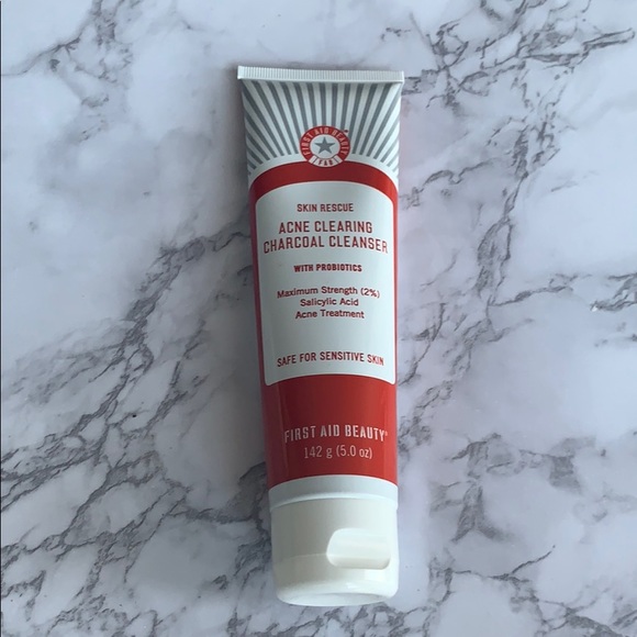first aid beauty salicylic acid cleanser